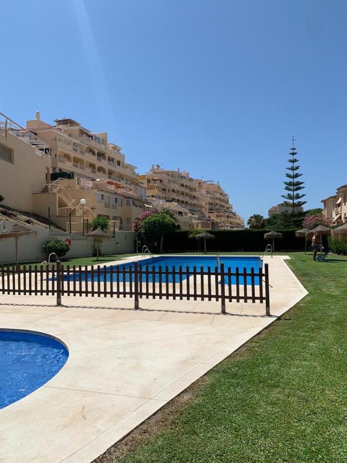 Encantador Piso Con Terraza Y Piscina Apartamento Benalmádena Exterior foto
